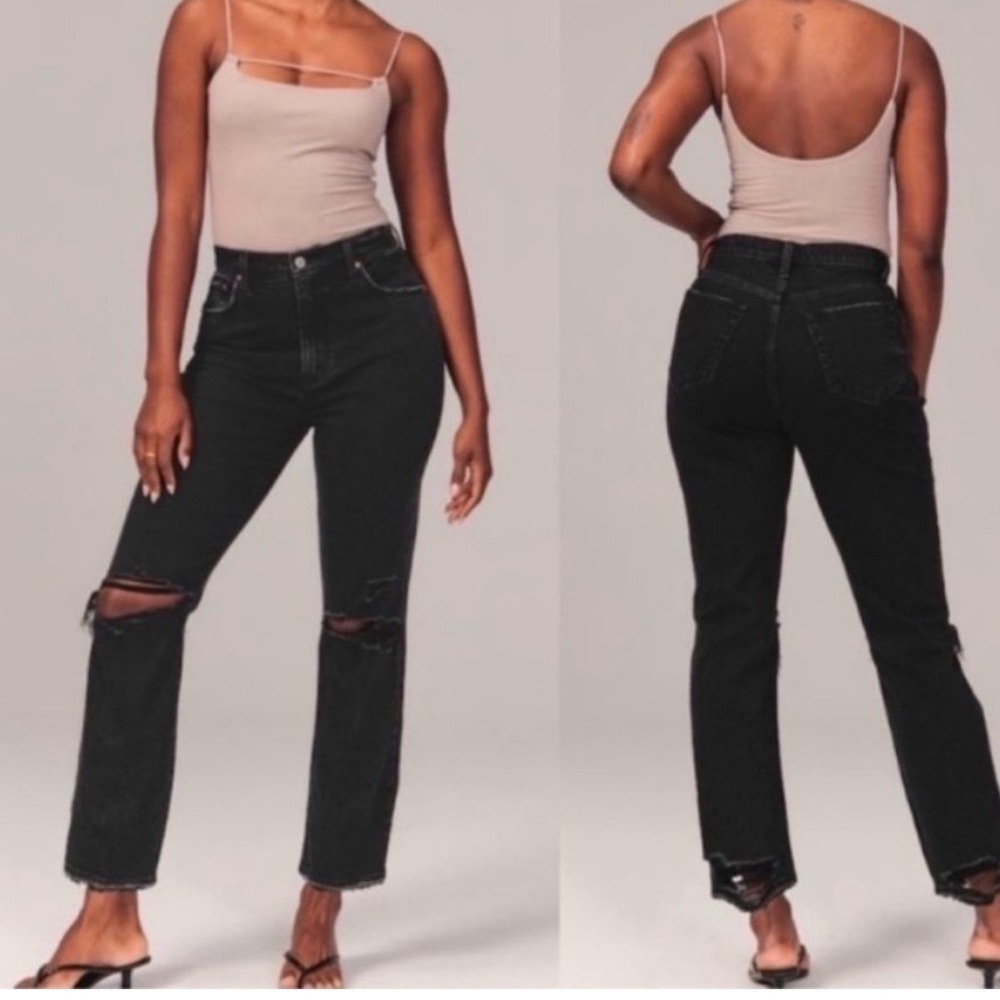 Abercrombie & Fitch Curve Love Ultra High Rise
Ankle Straight Jean Size 4/27